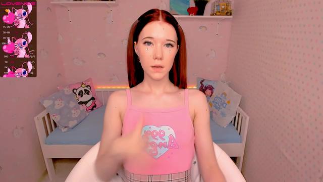 Gallery image thumbnail from Litl_Mia's myfreecams stream on, 11/19/2022, 22:29 image 9 of 20