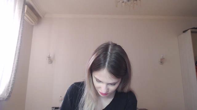 Gallery image thumbnail from Lola_vi's myfreecams stream on, 03/25/2023, 11:52 image 9 of 20