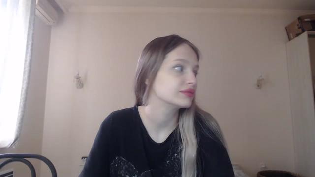 Gallery image thumbnail from Lola_vi's myfreecams stream on, 05/08/2023, 10:24 image 8 of 20