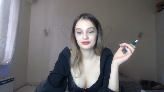 Gallery image thumbnail from Lola_vi's myfreecams stream on, 01/02/2024, 12:59 image 9 of 20
