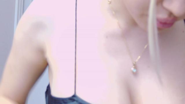 Gallery image thumbnail from MaddieJordan's myfreecams stream on, 01/29/2023, 10:34 image 10 of 20