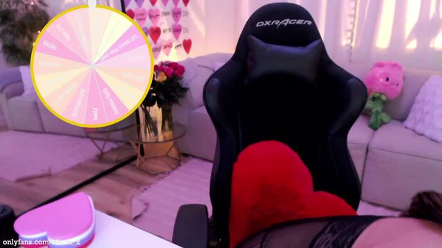 Gallery image thumbnail from Marie's myfreecams stream on, 02/14/2023, 08:06 image 14 of 20
