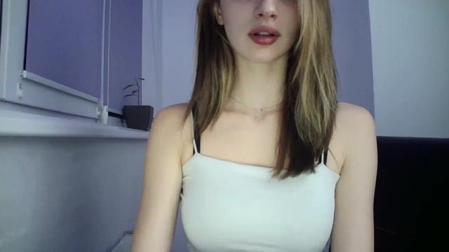 Gallery image thumbnail from MaryCoup's myfreecams stream on, 12/25/2023, 16:50 image 17 of 20