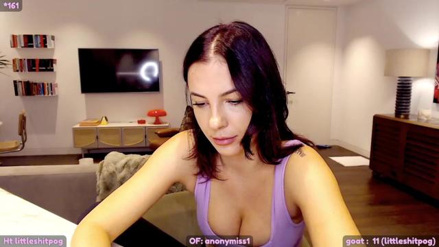 Gallery image thumbnail from Maze__'s myfreecams stream on, 12/12/2023, 23:25 image 17 of 20