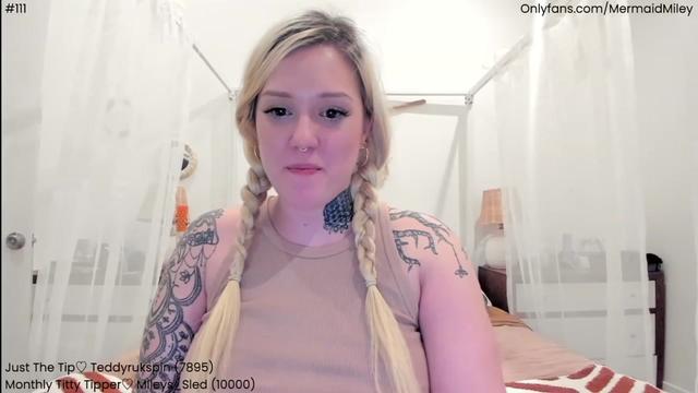 Gallery image thumbnail from Mermaidmiley's myfreecams stream on, 04/15/2023, 09:16 image 20 of 20