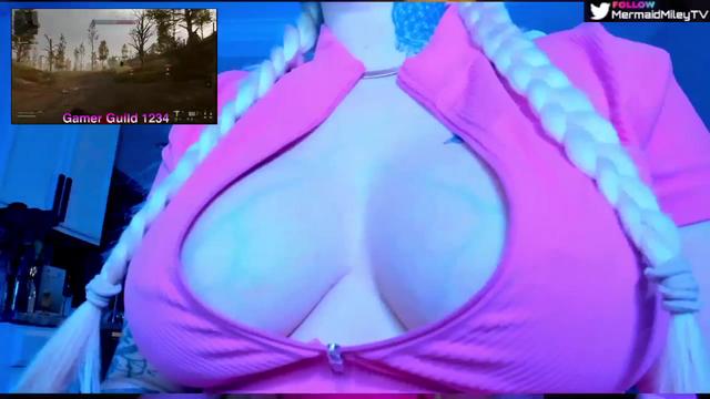 Gallery image thumbnail from Mermaidmiley's myfreecams stream on, 03/27/2024, 08:43 image 14 of 20