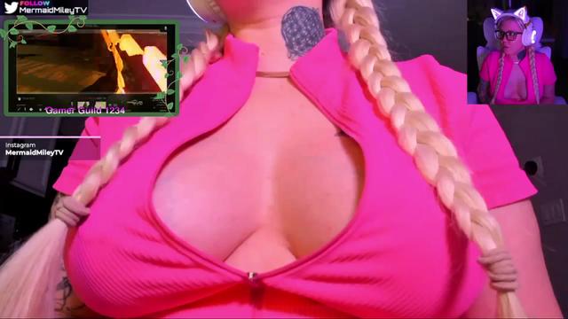 Gallery image thumbnail from Mermaidmiley's myfreecams stream on, 03/27/2024, 11:10 image 8 of 20
