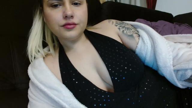 Gallery image thumbnail from MissDafina's myfreecams stream on, 02/15/2024, 21:47 image 14 of 20