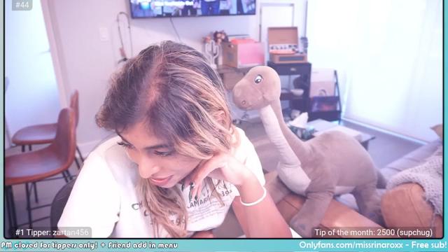Gallery image thumbnail from Missrinaroxx's myfreecams stream on, 04/15/2024, 23:21 image 15 of 20
