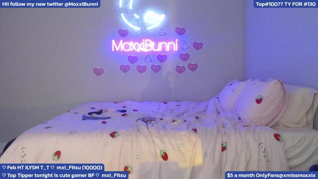 Gallery image thumbnail from MoxxiBunni's myfreecams stream on, 02/10/2024, 07:20 image 7 of 20