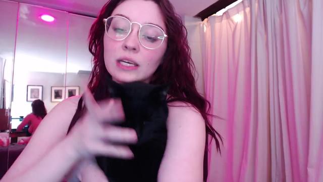 Gallery image thumbnail from NataliaGrey's myfreecams stream on, 03/31/2024, 05:52 image 16 of 20