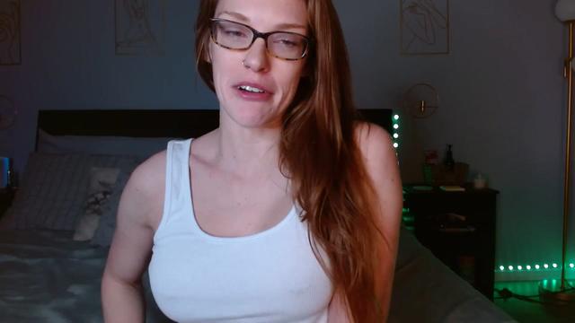 Gallery image thumbnail from NaughtyGinger's myfreecams stream on, 01/02/2024, 05:08 image 11 of 20