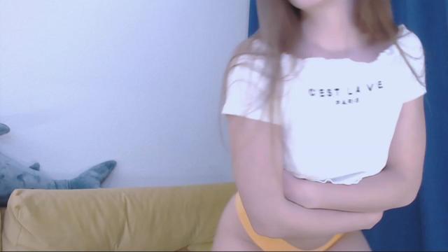 Gallery image thumbnail from NewTeen1999's myfreecams stream on, 05/02/2023, 20:05 image 1 of 20