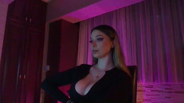 Gallery image thumbnail from No_bo_dy's myfreecams stream on, 04/06/2024, 23:03 image 5 of 20