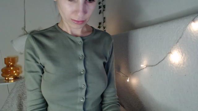 Gallery image thumbnail from Nora_Sweet's myfreecams stream on, 03/08/2023, 12:08 image 14 of 20