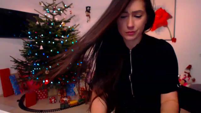 Gallery image thumbnail from PoppyNaked's myfreecams stream on, 12/23/2022, 07:08 image 11 of 20
