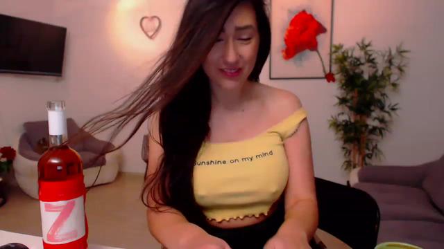 Gallery image thumbnail from PoppyNaked's myfreecams stream on, 02/19/2023, 06:19 image 19 of 20