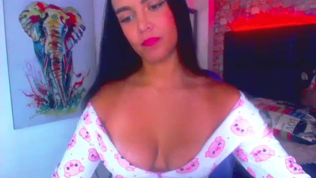 Gallery image thumbnail from Priscila_Moon's myfreecams stream on, 08/19/2023, 20:14 image 6 of 20