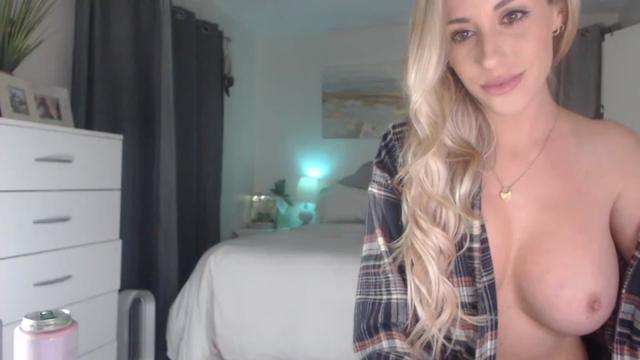Gallery image thumbnail from Queen_bambii's myfreecams stream on, 03/08/2023, 08:48 image 19 of 20
