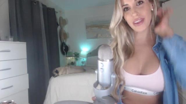 Gallery image thumbnail from Queen_bambii's myfreecams stream on, 09/14/2023, 05:48 image 2 of 20