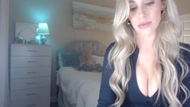 Gallery image thumbnail from Queen_bambii's myfreecams stream on, 01/30/2024, 06:32 image 15 of 20