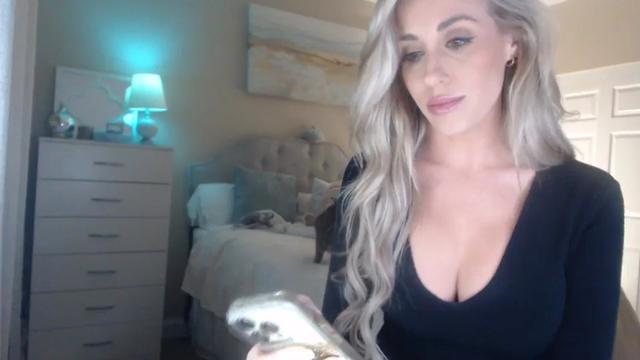 Gallery image thumbnail from Queen_bambii's myfreecams stream on, 02/04/2024, 09:27 image 7 of 20