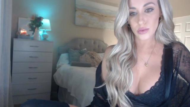 Gallery image thumbnail from Queen_bambii's myfreecams stream on, 02/20/2024, 07:23 image 6 of 20