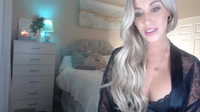 Gallery image thumbnail from Queen_bambii's myfreecams stream on, 02/20/2024, 07:23 image 4 of 20