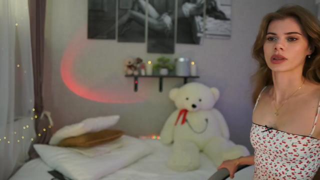 Gallery image thumbnail from RileyReid_18's myfreecams stream on, 04/10/2024, 17:58 image 9 of 20