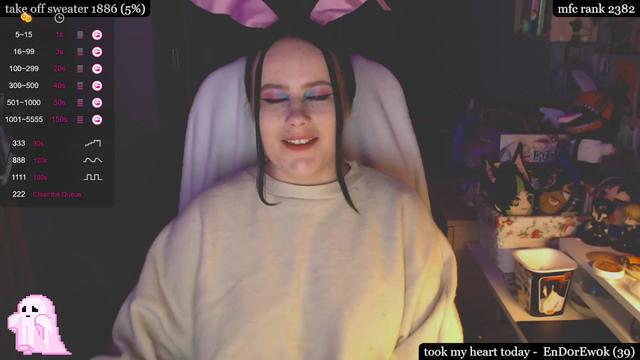 Gallery image thumbnail from RoomOfGhosts's myfreecams stream on, 09/09/2023, 23:20 image 11 of 20