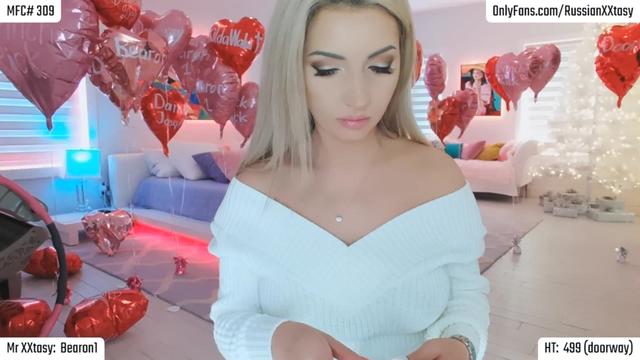 Gallery image thumbnail from RussianXXtasy's myfreecams stream on, 02/17/2024, 22:46 image 7 of 20