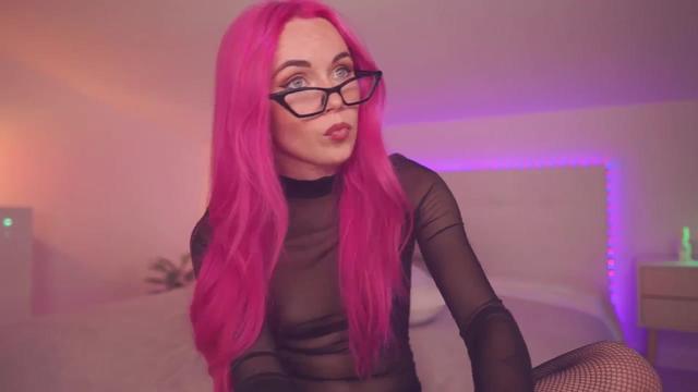 Gallery image thumbnail from Sarah_Pink's myfreecams stream on, 04/07/2024, 21:22 image 14 of 20