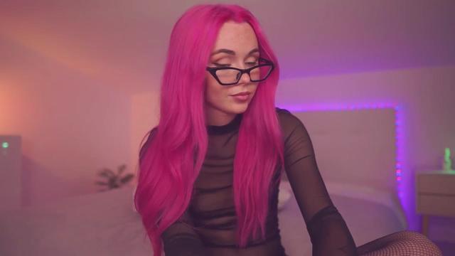 Gallery image thumbnail from Sarah_Pink's myfreecams stream on, 04/07/2024, 21:22 image 16 of 20