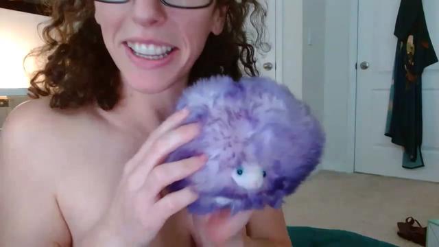 Gallery image thumbnail from Sarah_Stark's myfreecams stream on, 11/18/2022, 16:13 image 7 of 20
