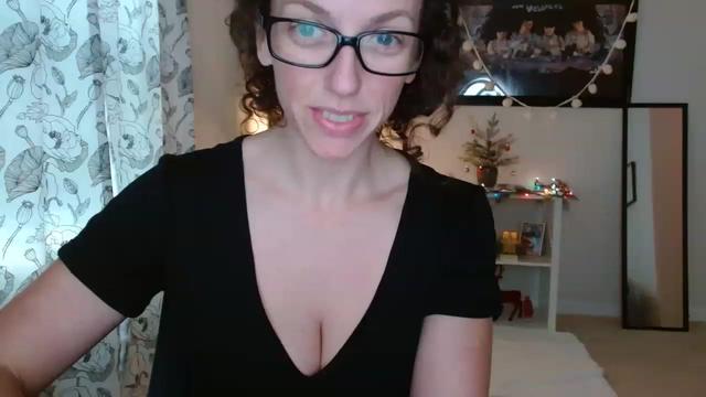 Gallery image thumbnail from Sarah_Stark's myfreecams stream on, 12/03/2022, 13:49 image 2 of 20