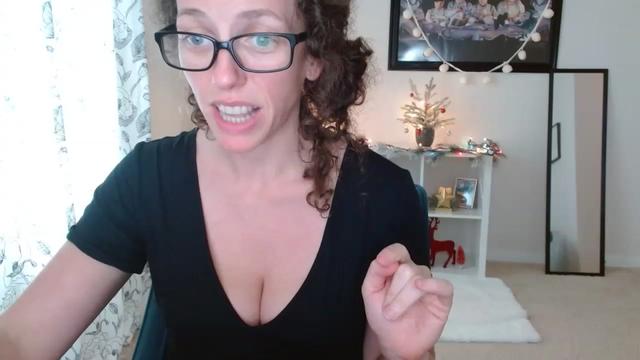 Gallery image thumbnail from Sarah_Stark's myfreecams stream on, 12/03/2022, 15:11 image 14 of 20