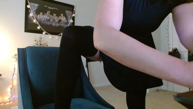 Gallery image thumbnail from Sarah_Stark's myfreecams stream on, 12/19/2022, 13:12 image 16 of 20
