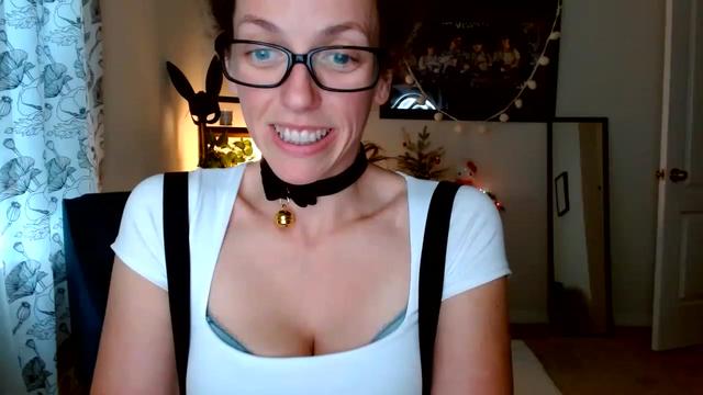Gallery image thumbnail from Sarah_Stark's myfreecams stream on, 01/05/2023, 15:04 image 4 of 20