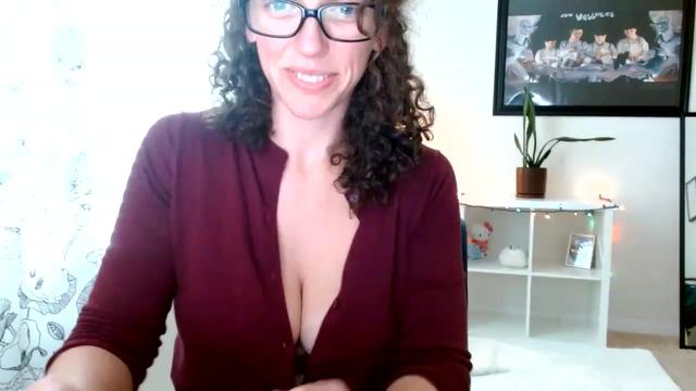 Gallery image thumbnail from Sarah_Stark's myfreecams stream on, 01/16/2023, 18:05 image 20 of 20