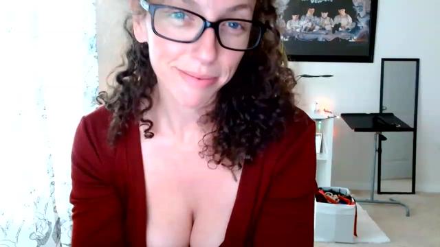 Gallery image thumbnail from Sarah_Stark's myfreecams stream on, 01/25/2023, 16:45 image 15 of 20