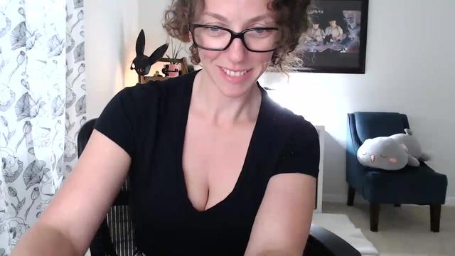 Gallery image thumbnail from Sarah_Stark's myfreecams stream on, 03/22/2024, 15:09 image 12 of 20