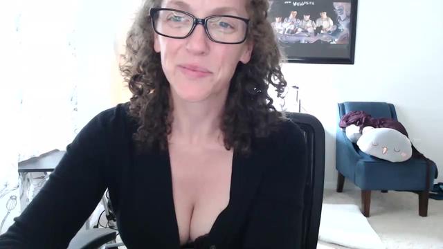 Gallery image thumbnail from Sarah_Stark's myfreecams stream on, 04/04/2024, 16:46 image 16 of 20