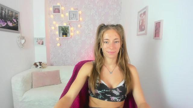 Gallery image thumbnail from Sasha_White18's myfreecams stream on, 07/12/2023, 10:47 image 2 of 20