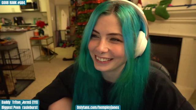 Gallery image thumbnail from SassyMcFucker's myfreecams stream on, 12/13/2022, 02:20 image 6 of 20