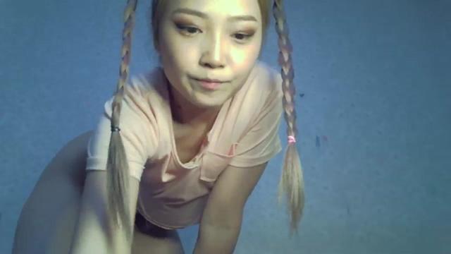 Gallery image thumbnail from School_Babe's myfreecams stream on, 03/13/2024, 10:42 image 8 of 20