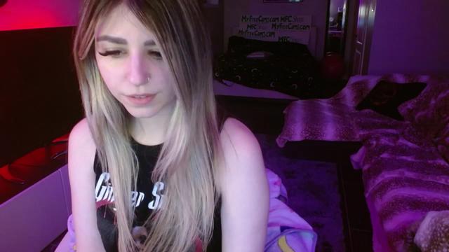 Gallery image thumbnail from Serafina's myfreecams stream on, 02/13/2024, 02:36 image 9 of 20