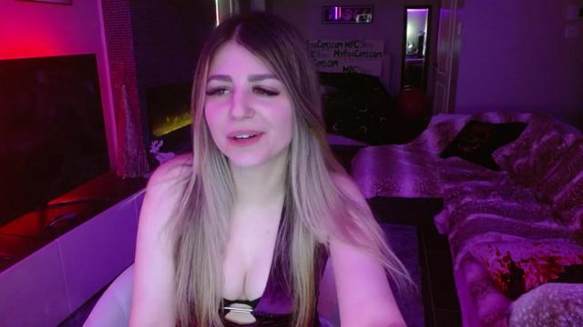 Gallery image thumbnail from Serafina's myfreecams stream on, 02/15/2024, 04:46 image 6 of 20