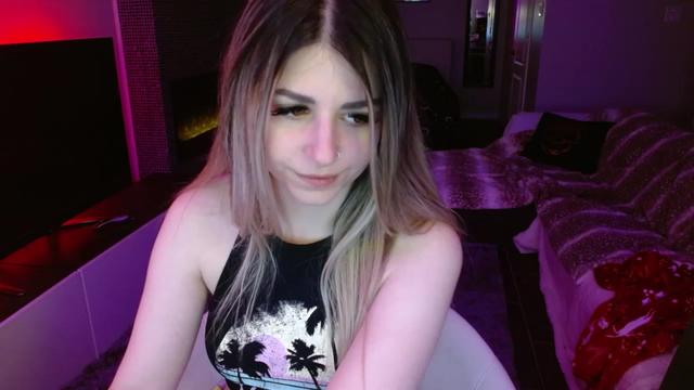 Gallery image thumbnail from Serafina's myfreecams stream on, 02/29/2024, 04:57 image 18 of 20