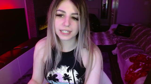 Gallery image thumbnail from Serafina's myfreecams stream on, 02/29/2024, 04:57 image 17 of 20