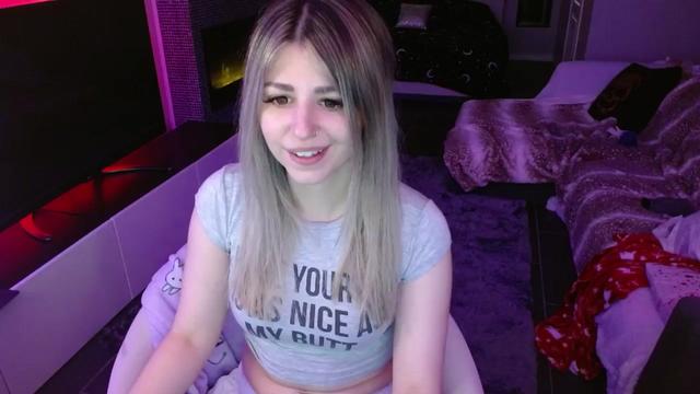 Gallery image thumbnail from Serafina's myfreecams stream on, 03/23/2024, 04:54 image 17 of 20